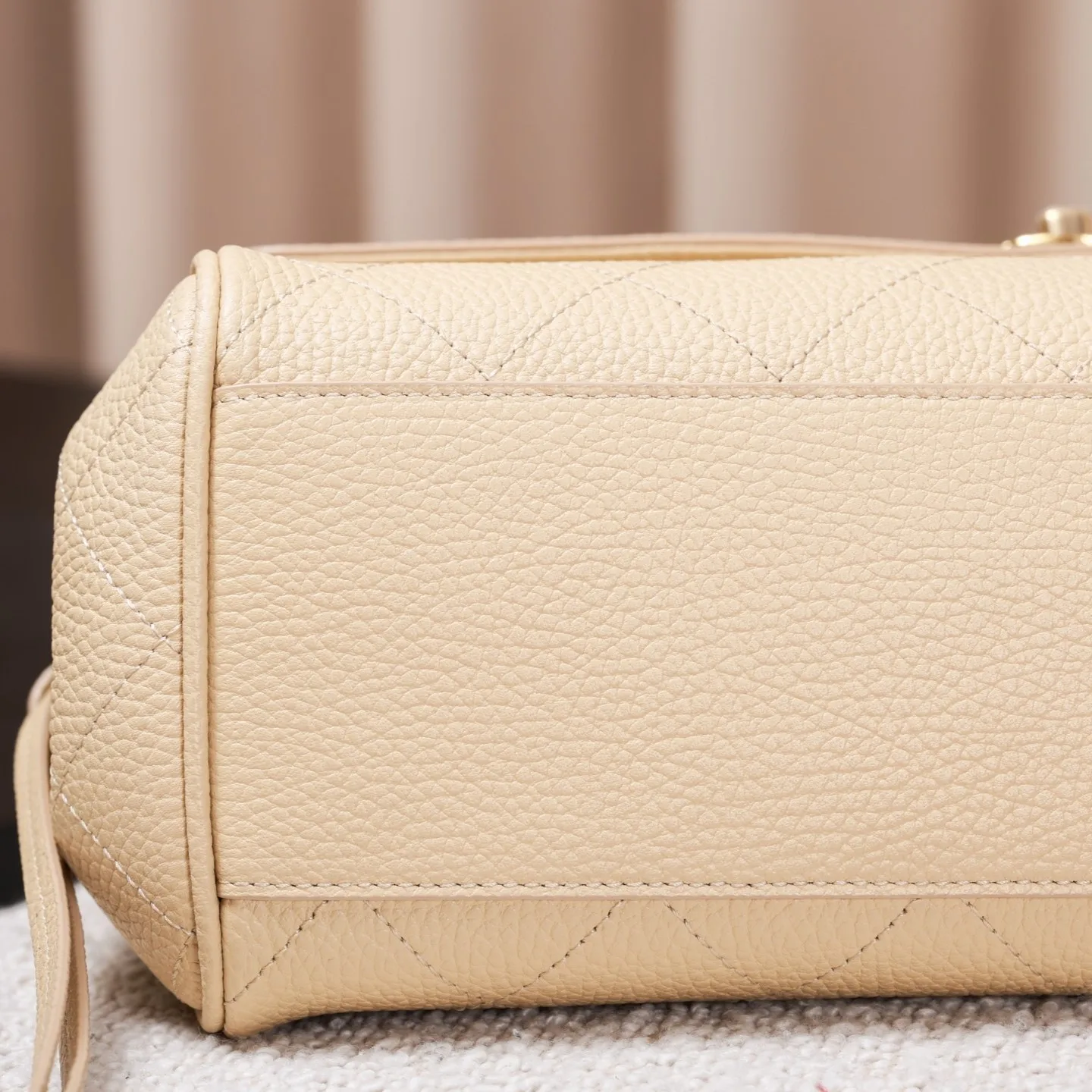 Chanel Small Shopping Shoulder Bag / Light Beige Gold Hardware - Image 8