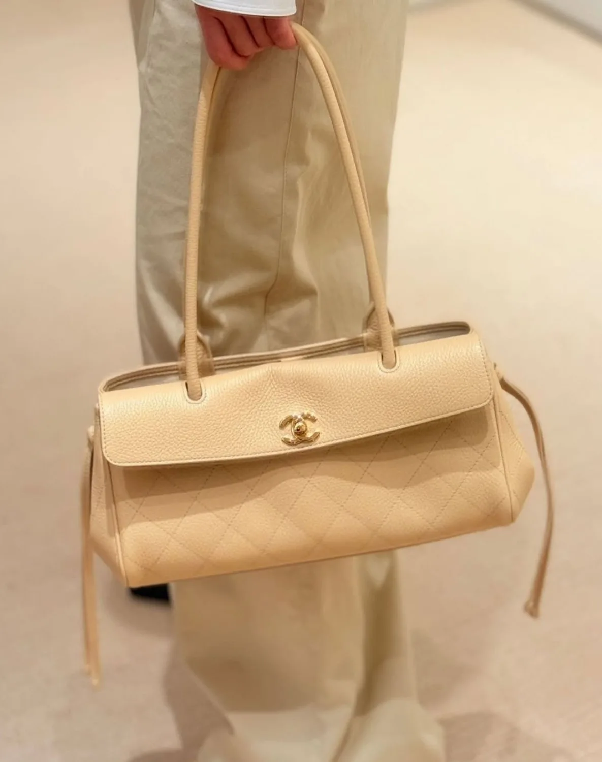 Alternative view of Chanel Small Shopping Shoulder Bag / Light Beige Gold Hardware