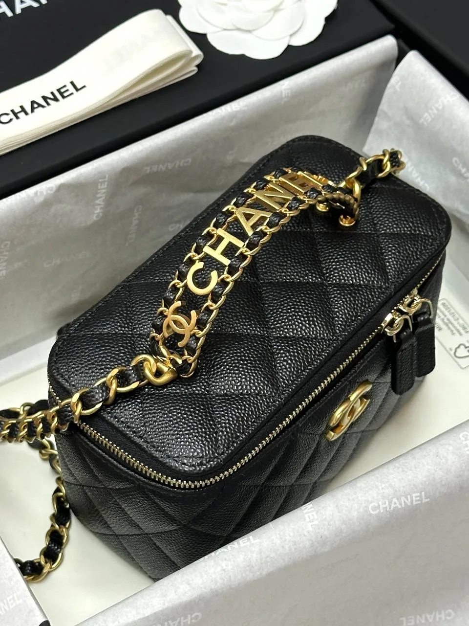 Chanel Small Vanity Case Black / - Image 5