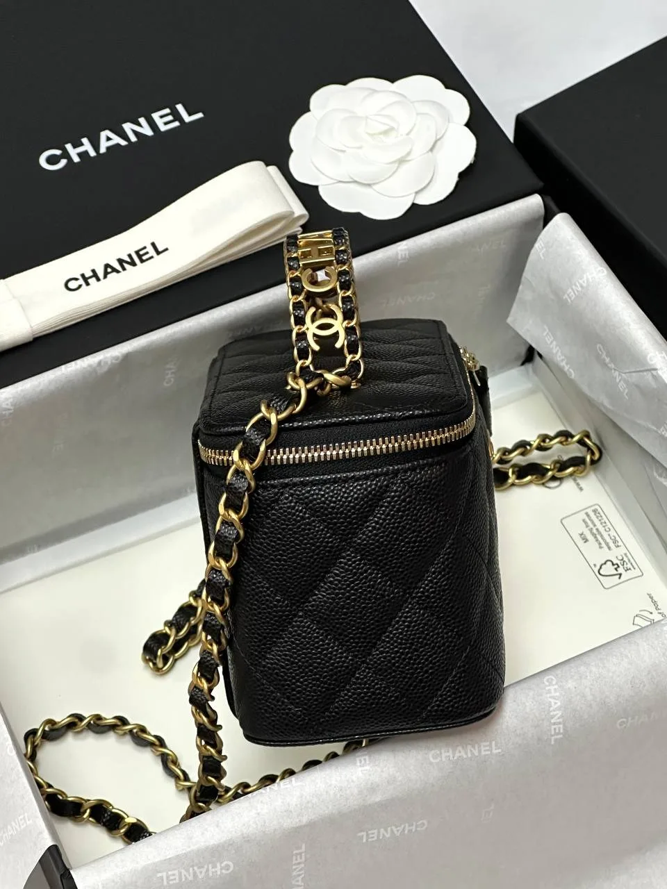 Chanel Small Vanity Case Black / - Image 7