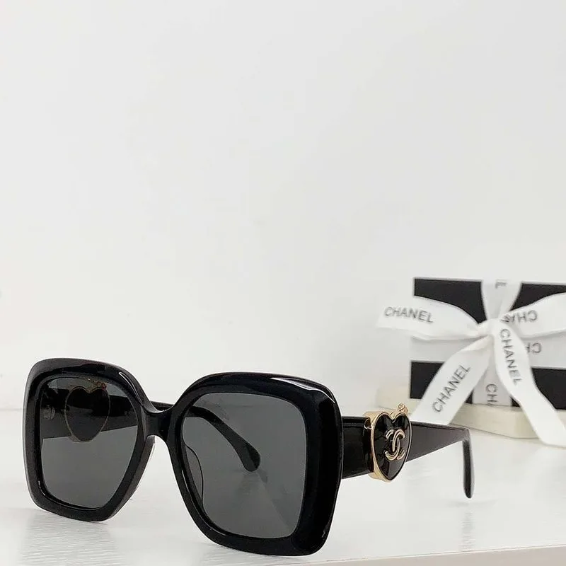 Chanel Square Heart