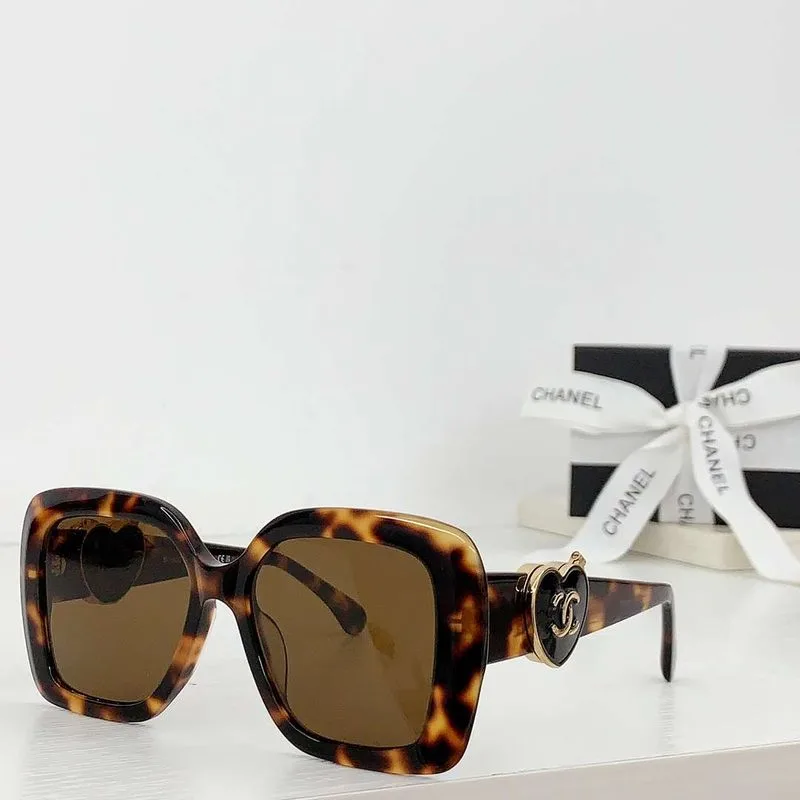 Chanel Square Heart