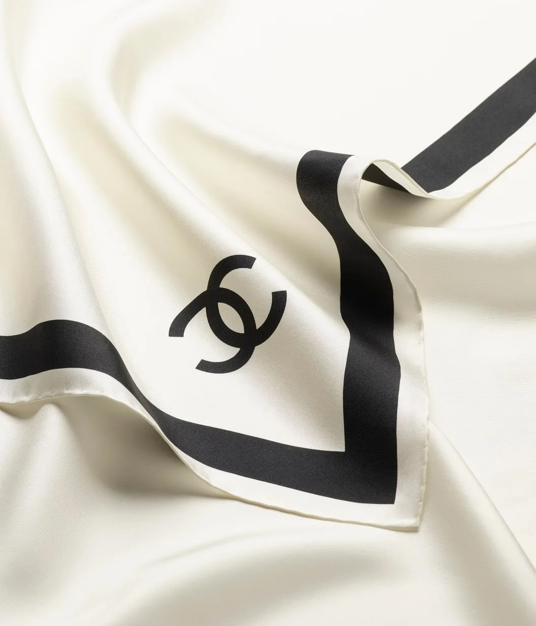 Chanel Square Scarf Ecru/ Black - Image 3