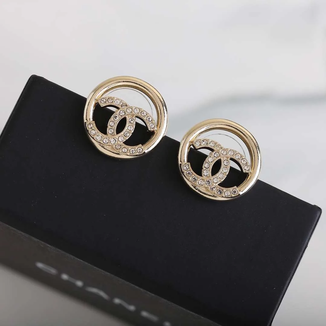 Chanel Stud Earrings Gold - Image 3