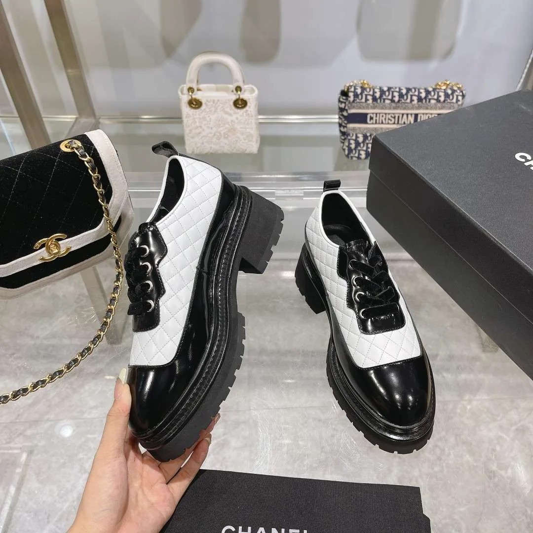 Chanel Thick Soled Chain Laced Loafers White - Image 8