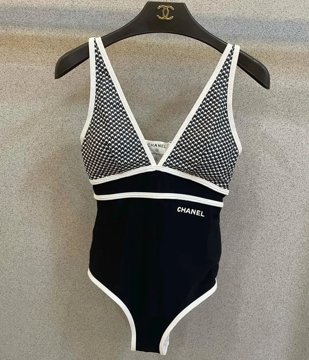 Chanel V-Neck One-Piece Swimsuit Black/ White - Image 4