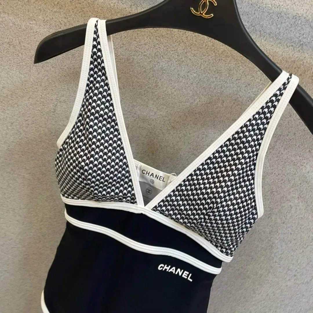 Chanel V-Neck One-Piece Swimsuit Black/ White - Image 5