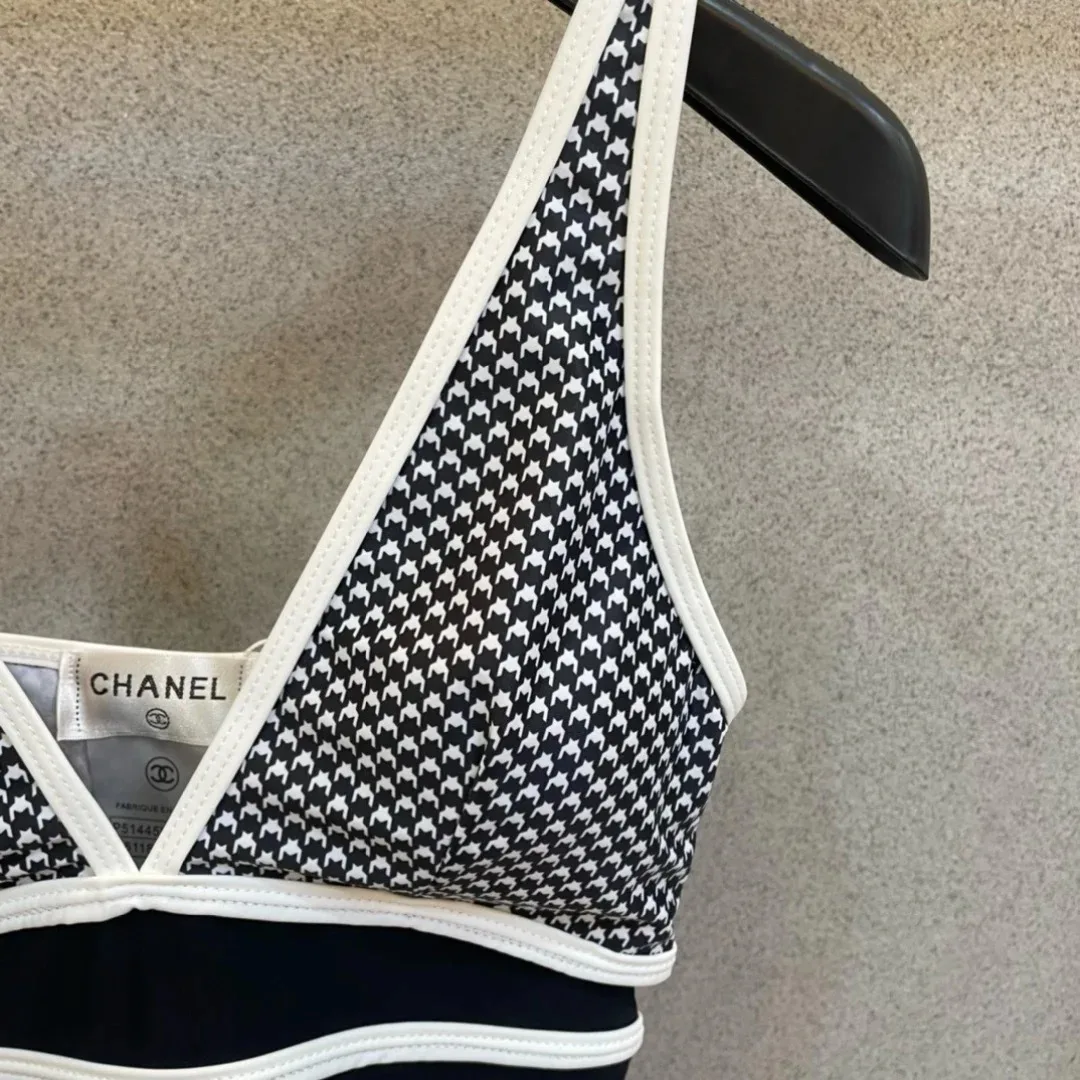 Chanel V-Neck One-Piece Swimsuit Black/ White - Image 6