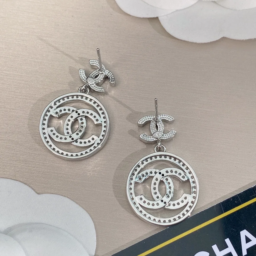 Chanel Circle Earrings Silver - Image 4