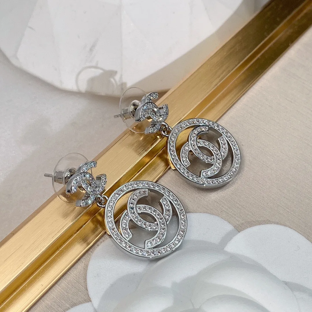 Chanel Circle Earrings Silver - Image 5