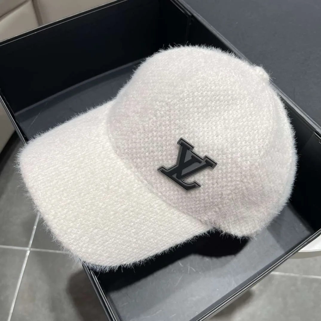 Louis Vuitton Corduroy Cap White - Image 5