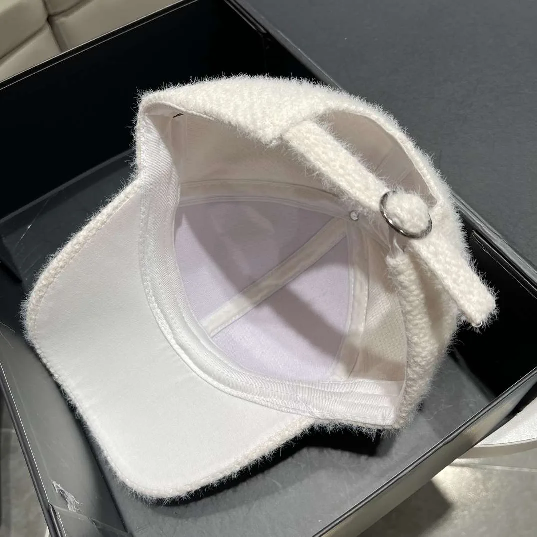 Louis Vuitton Corduroy Cap White - Image 4