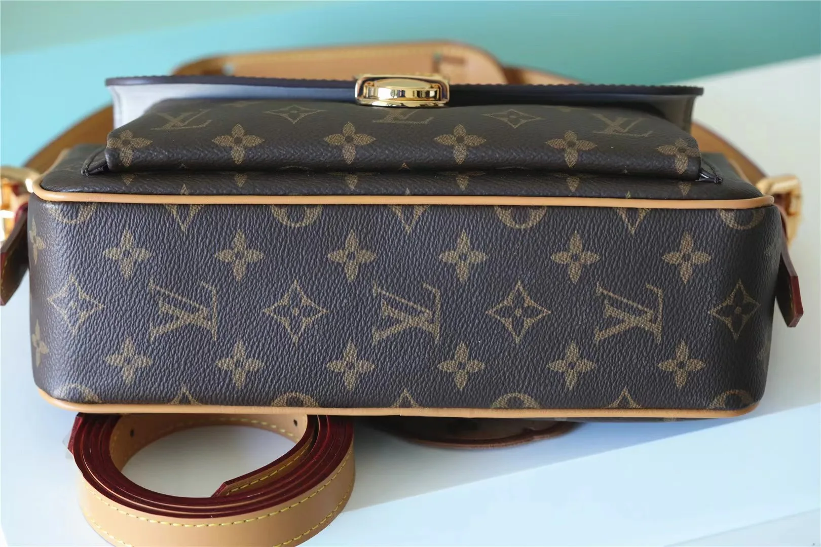 Louis Vuitton Eva 2Way Chain Monogram Canvas Shoulder Bag Brown / - Image 6