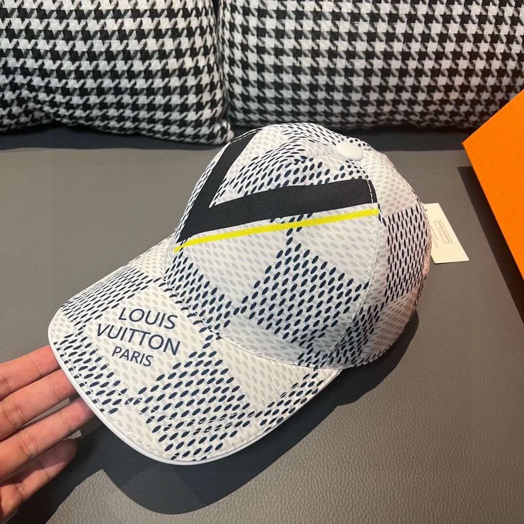 Louis Vuitton Damier Rush Cap White - Image 4