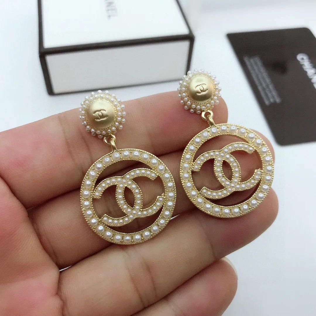 Chanel Dangling Big Circle Frame Earrings Gold Tone - Image 3