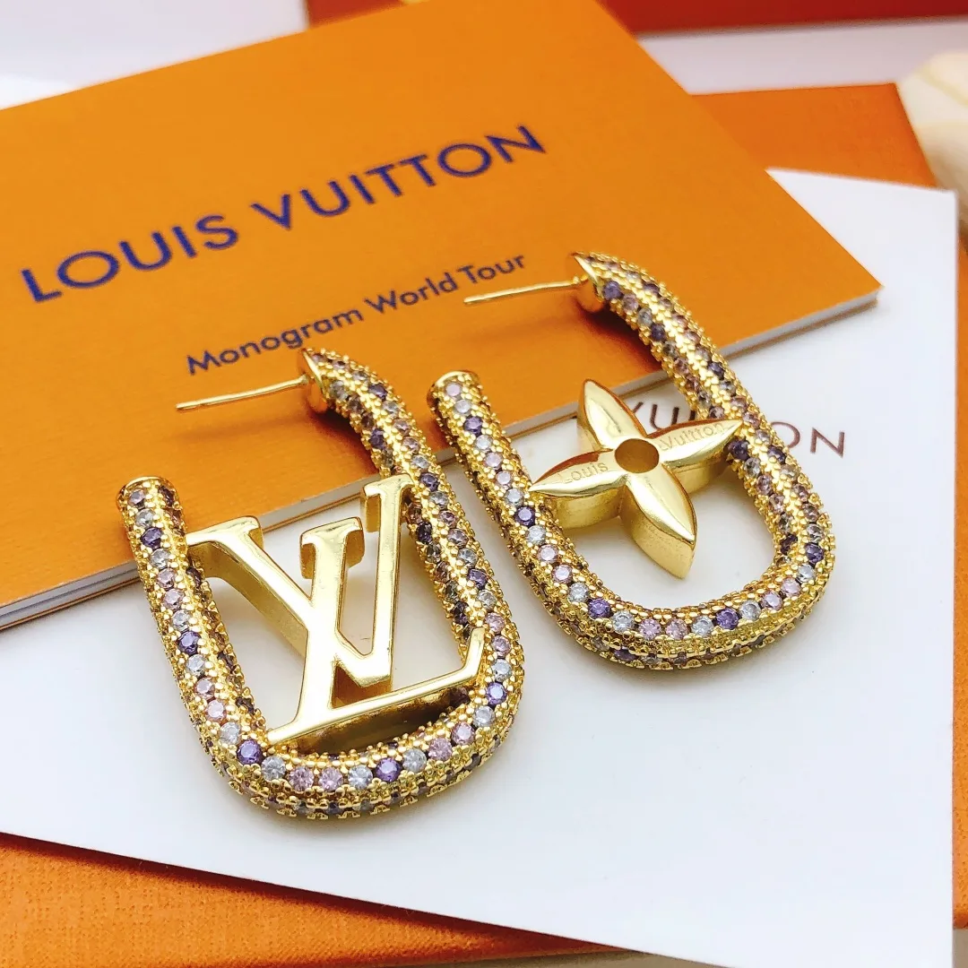 Louis Vuitton Diamond Stud Earrings Gold - Image 4
