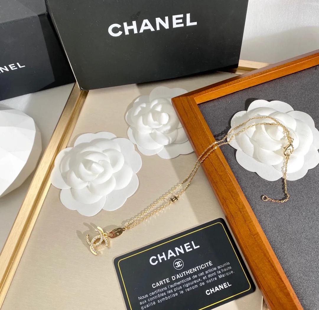 Chanel Double C Necklace Gold - Image 8