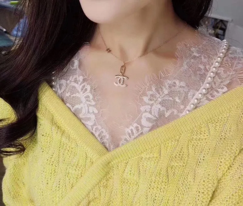 Double C Necklace Gold - Image 9