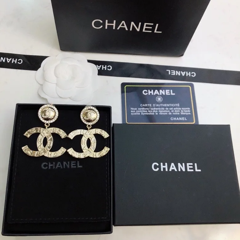 Chanel Engraved Pattern Douple C Earrings Gold Tone - Image 6