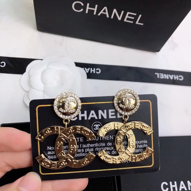 Chanel Engraved Pattern Douple C Earrings Gold Tone - Image 5