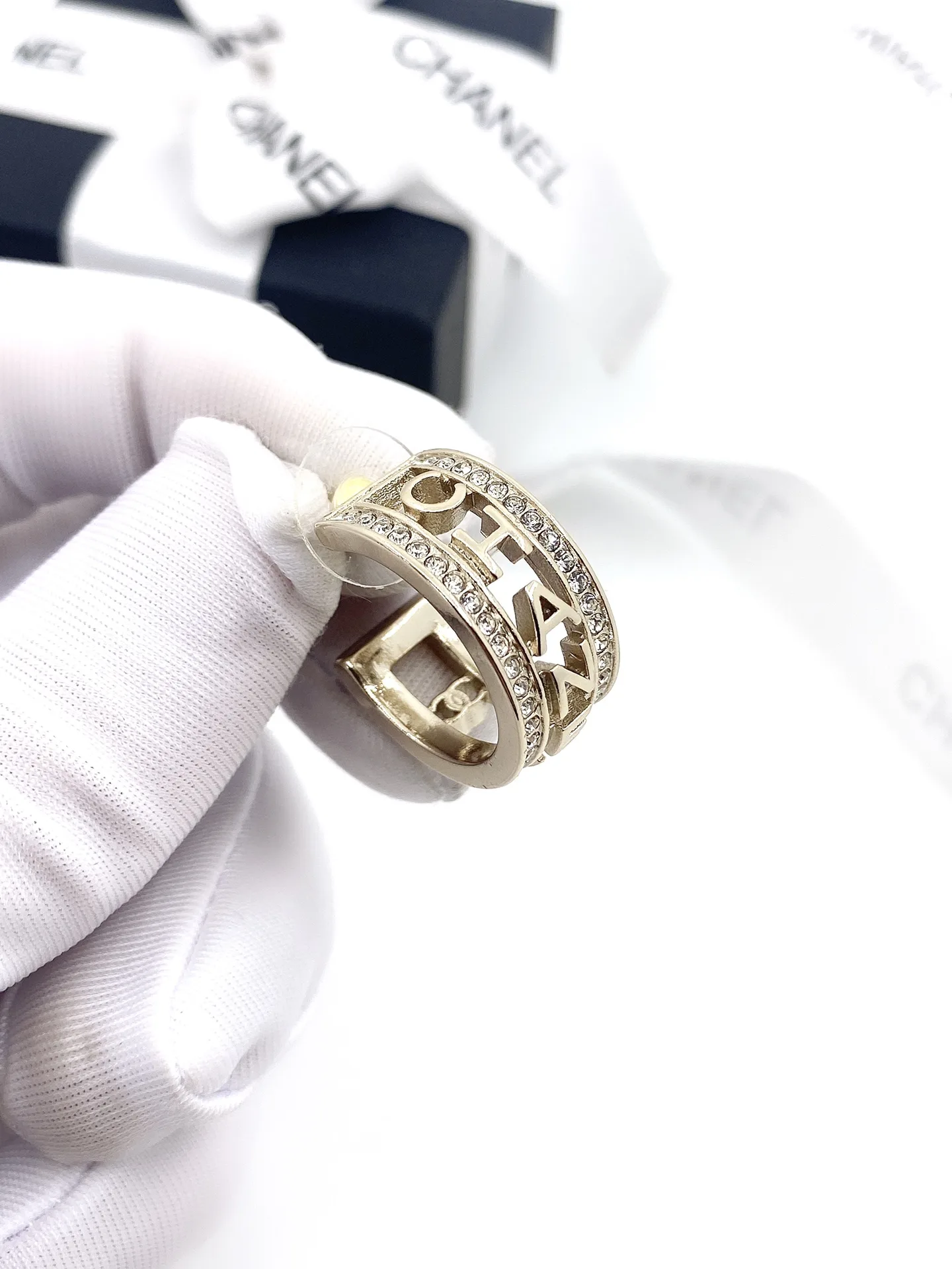 Chanel Engraving The Letter C-H-A-N-E-L Earrings Gold Tone - Image 4