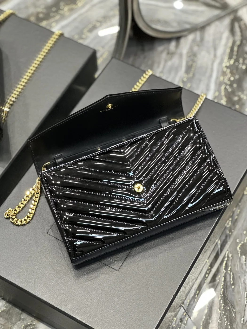 Saint Laurent Envelope Small Bag Black / - Image 4