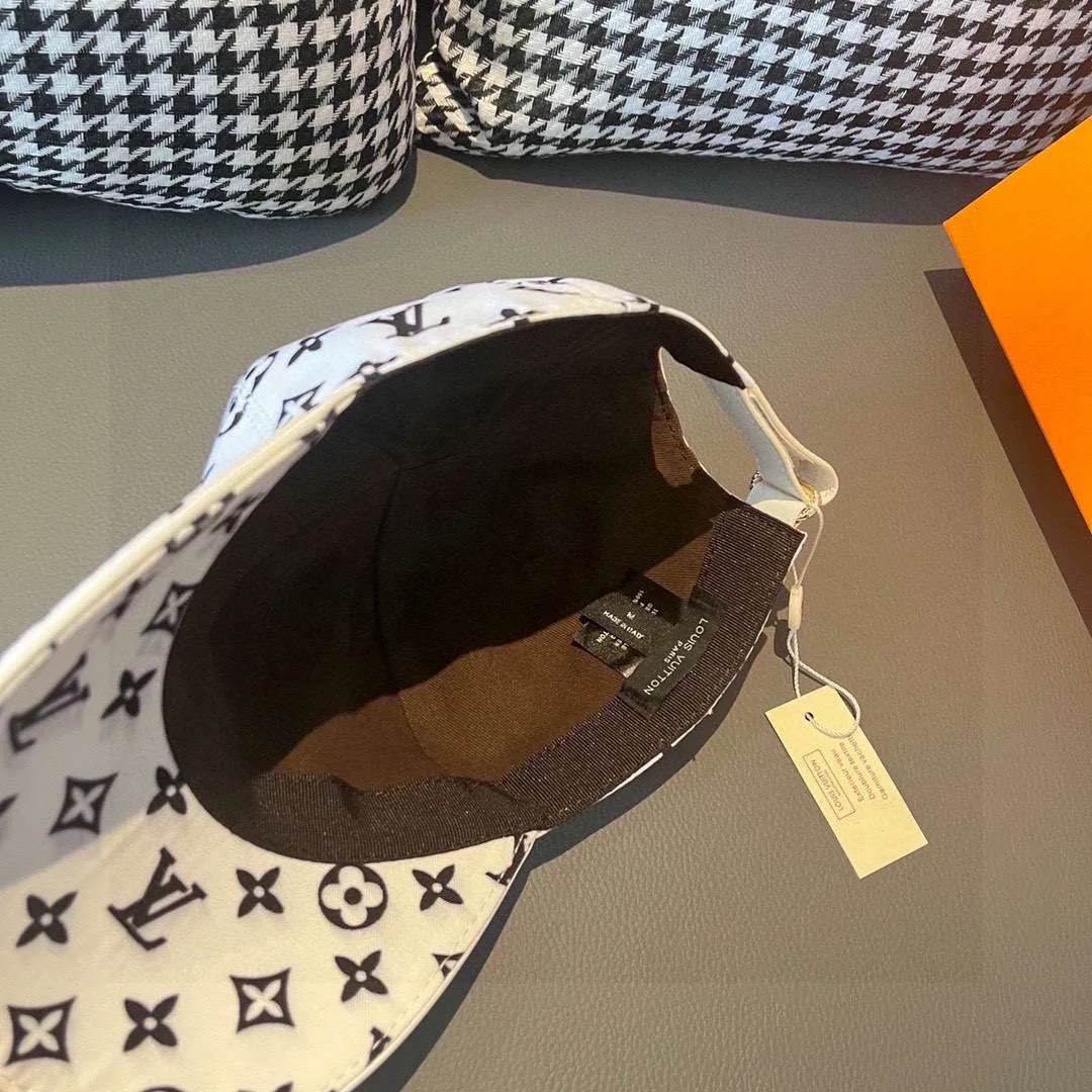 Louis Vuitton Epi Monogram Cap White - Image 7