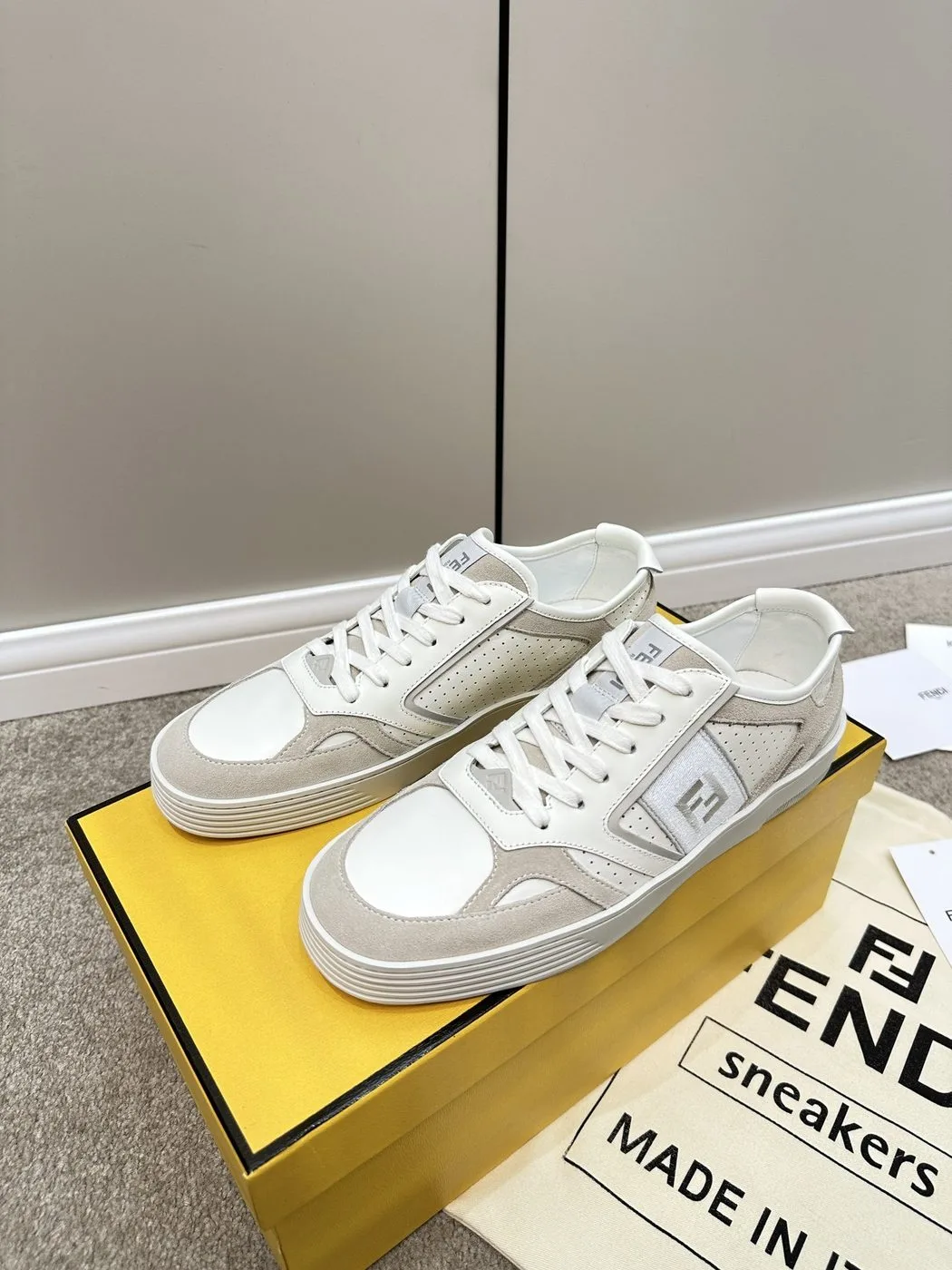 Fendi Lace-Up Sneakers Cream - Image 4