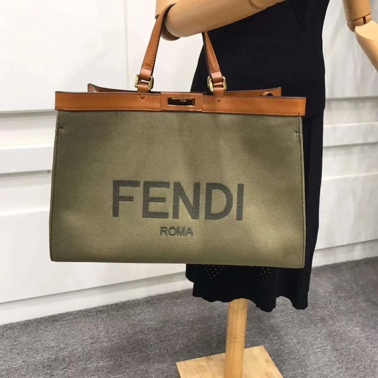 Fendi Peekaboo X-Tote Canvas Bag Green Khaki / FF 8BH374 - Image 4