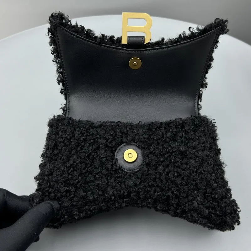Furry Hourglass Small Handbag Black/Grey/Pink / - Image 5