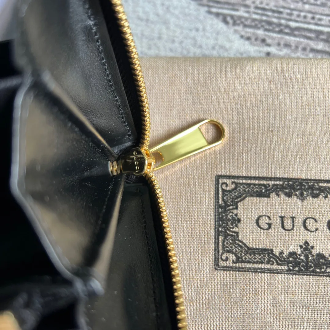 Gucci GG Matelassé Zip-Around Wallet Black UM8IG 1000 / - Image 8