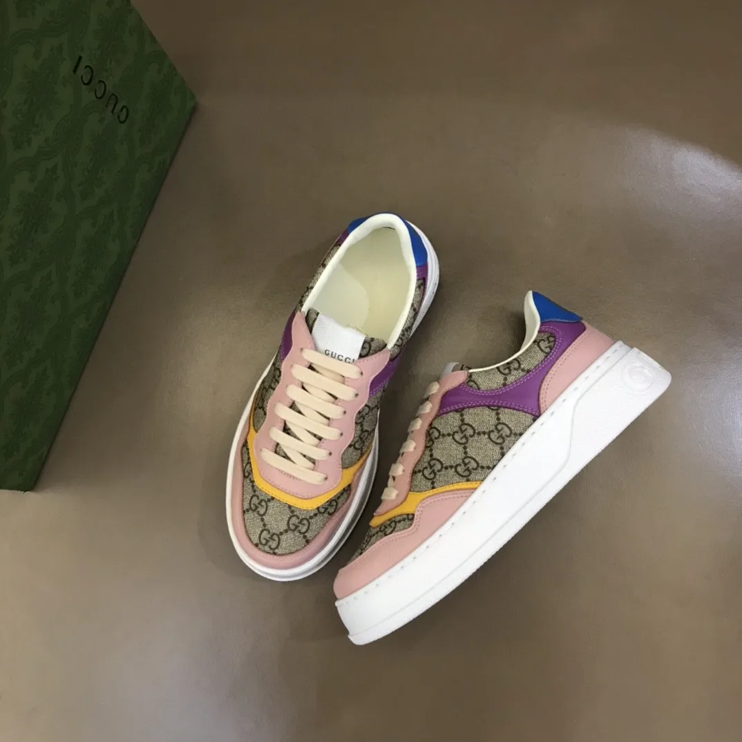 Alternative view of Gucci GG Sneaker Pink