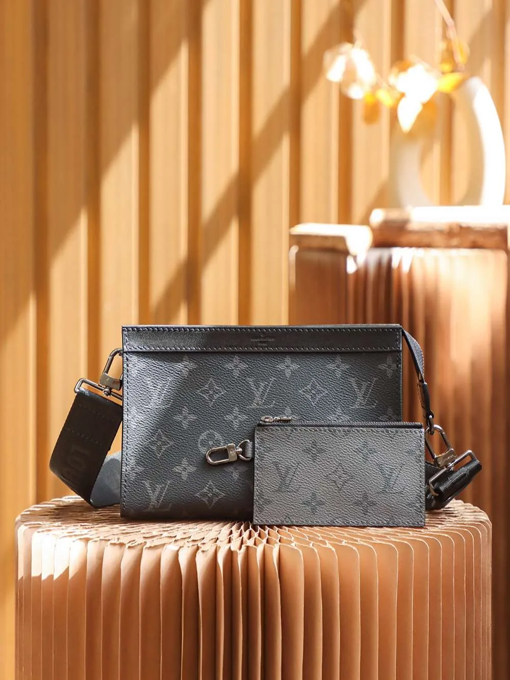 Louis Vuitton Pochette Gaston Wearable Wallet Shoulder Bag / Black Monogram Eclipse Canvas Silver Hardware - Image 6