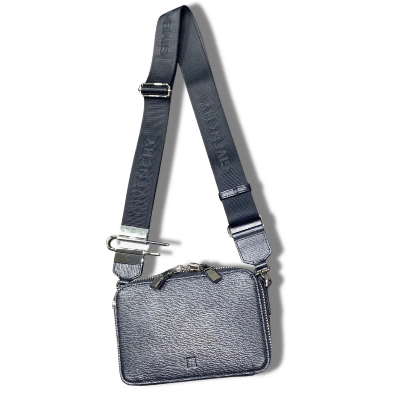 Givenchy Antigona Grained