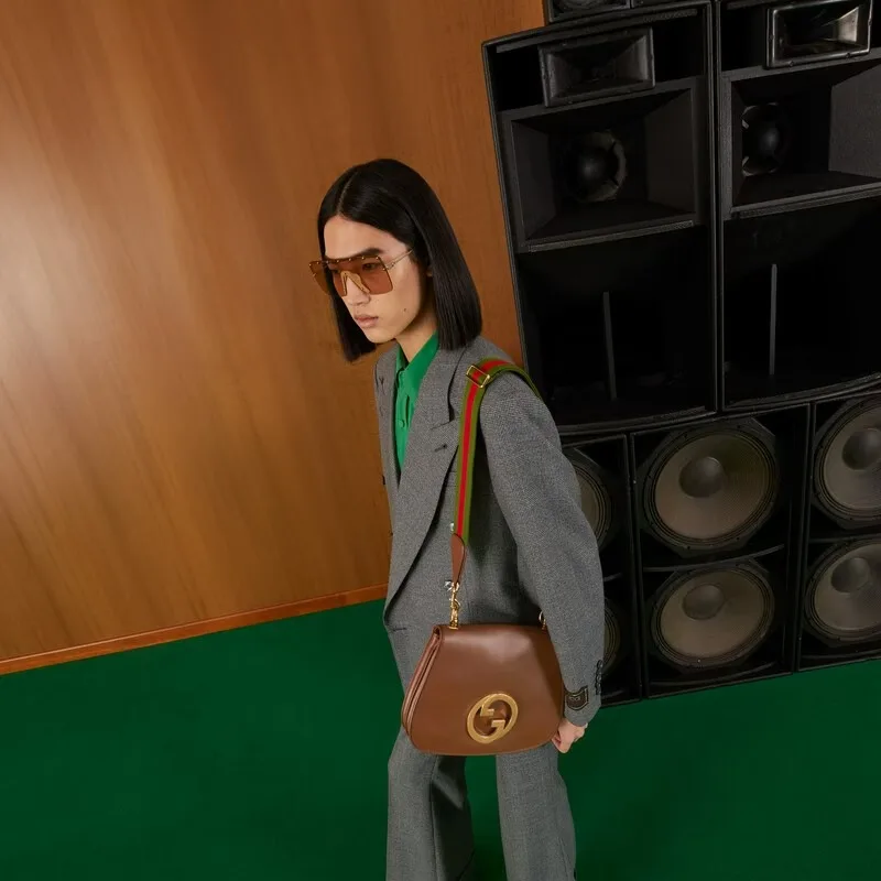 Gucci Blondie Medium Shoulder Bag / Brown Gold Hardware - Image 3