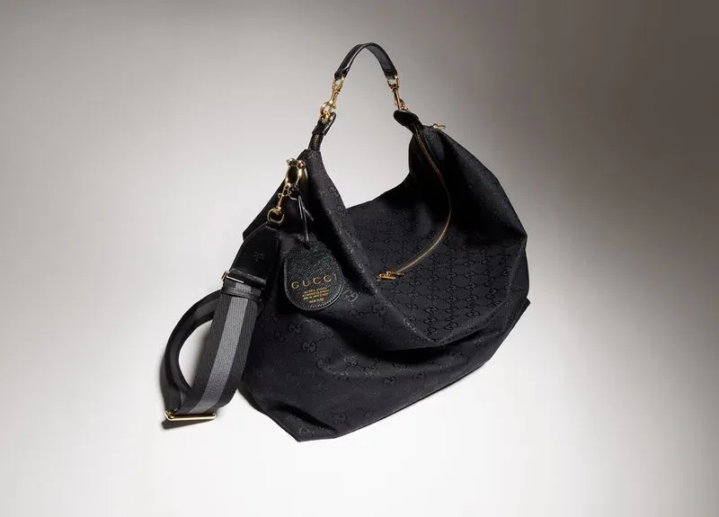 Gucci Brera Large Crossbody Bag / Grey/ Black Gold Hardware A00B49 AAHHD 1094 - Image 5