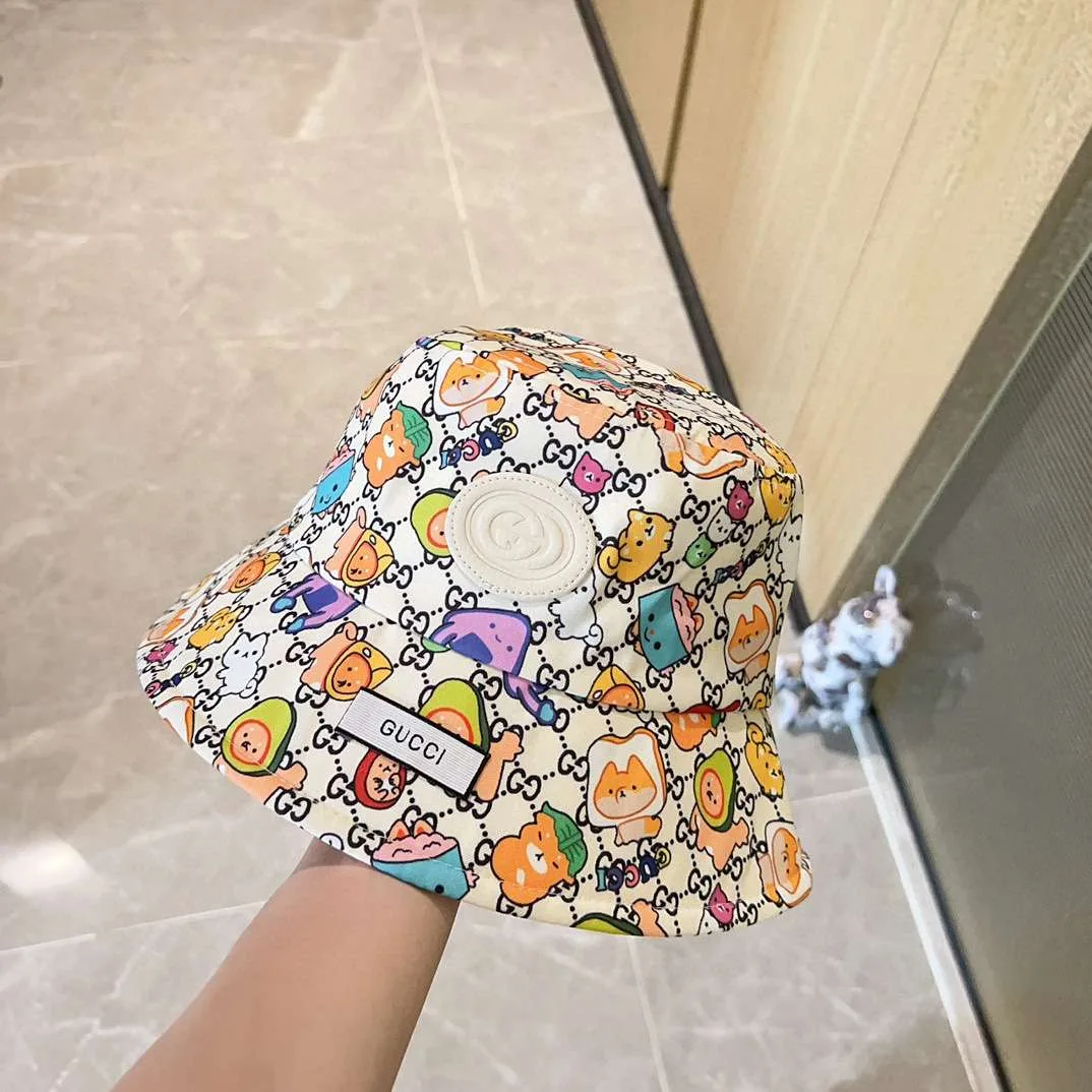 Alternative view of Gucci Bucket Hat Multicolor