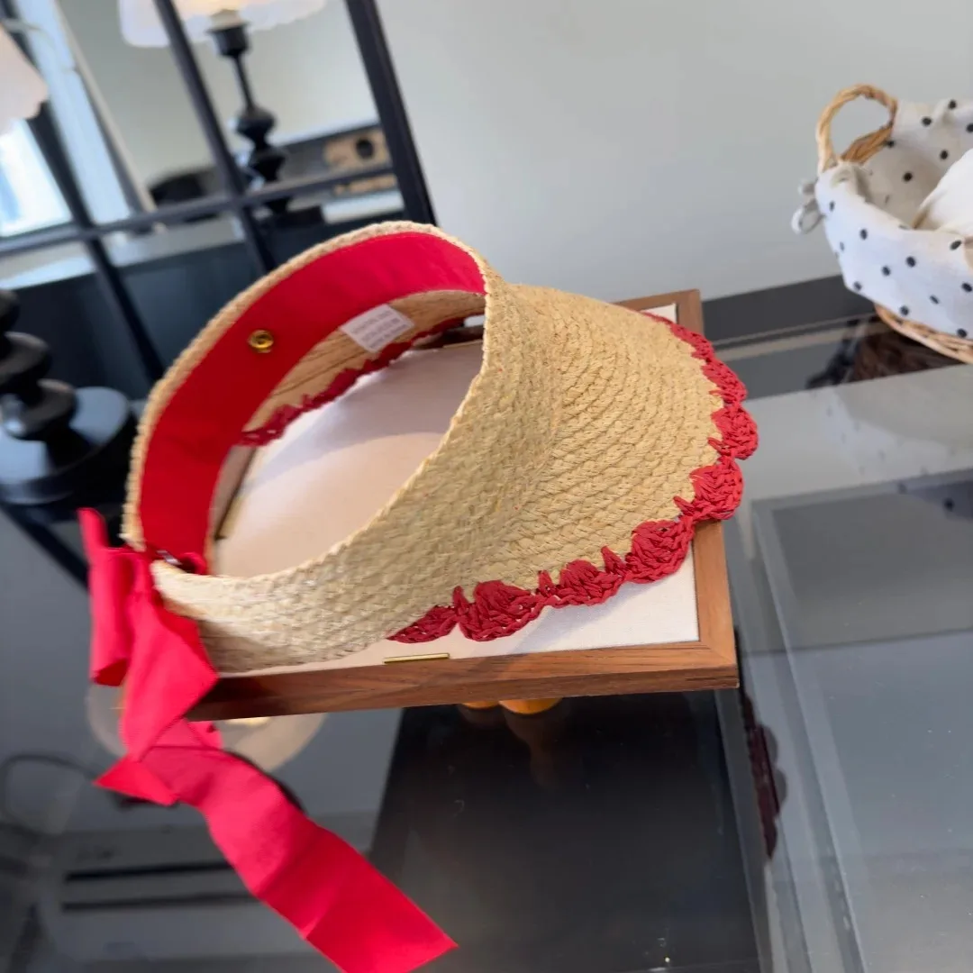 Gucci Crochet-Trimmed Visor Beige/ Red Straw - Image 5