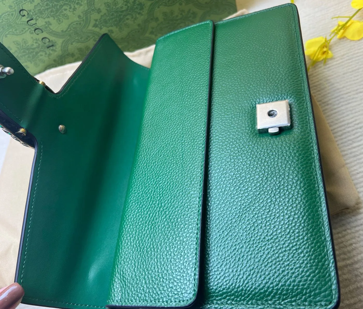 Gucci Dionysus Shoulder Bag / Green Palladium Hardware - Image 4