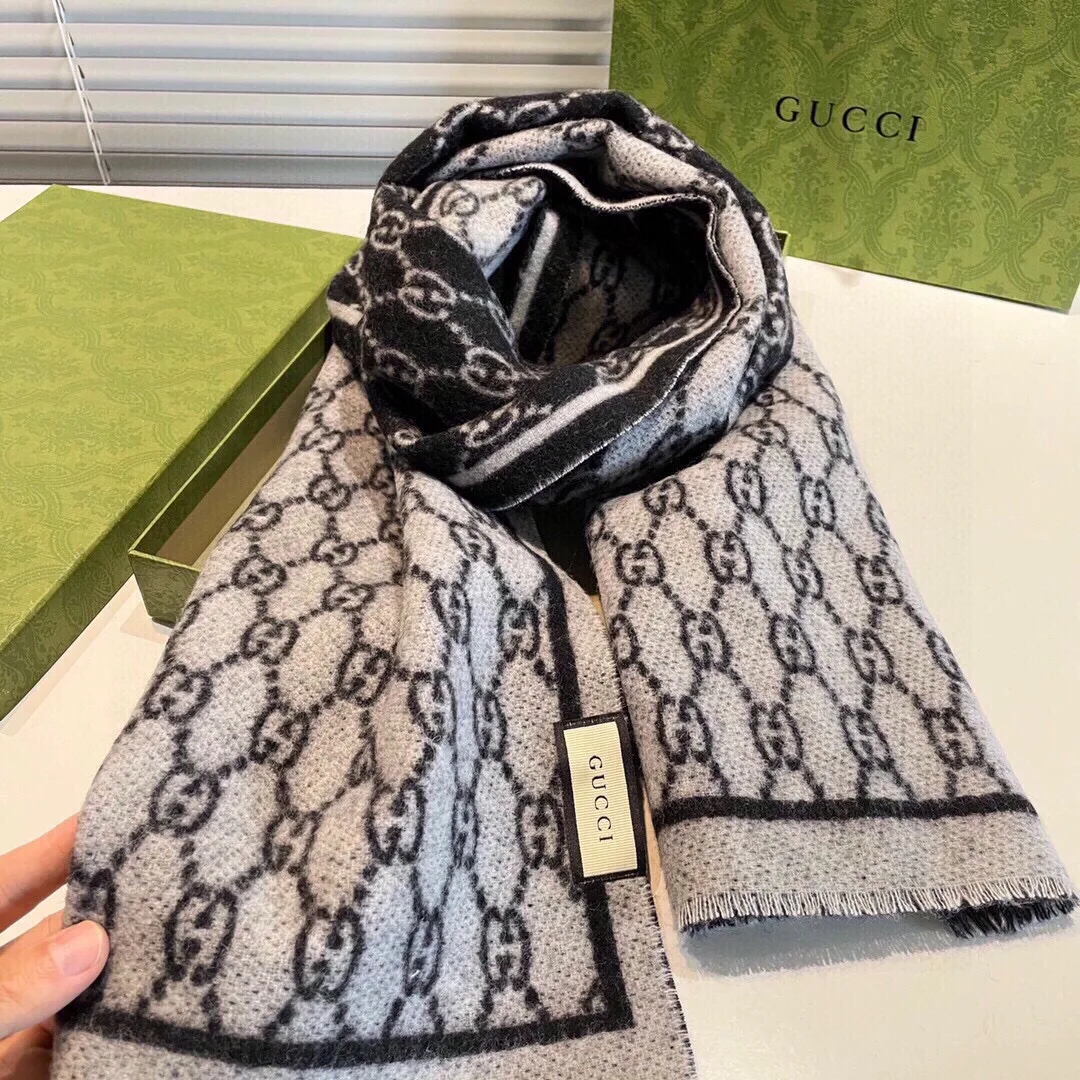 Gucci Double Sided Scarf Black - Image 6