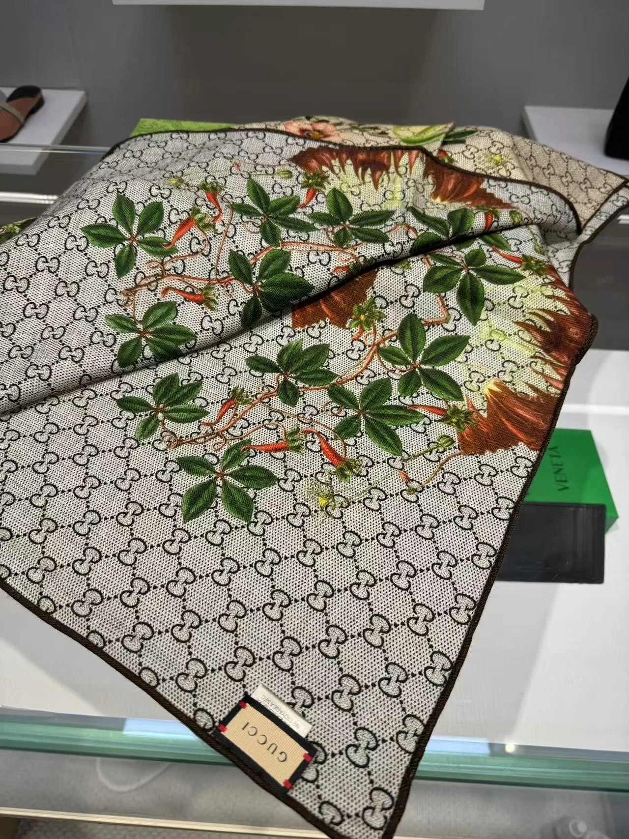 Gucci Floral Cashmere Monogram Scarf / - Image 6