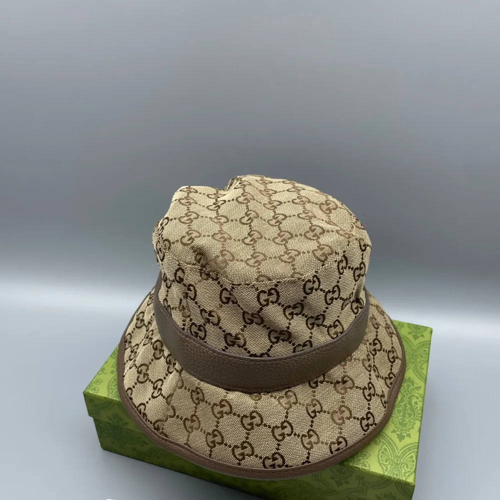 Alternative view of Gucci GG Canvas Bucket Hat Pink