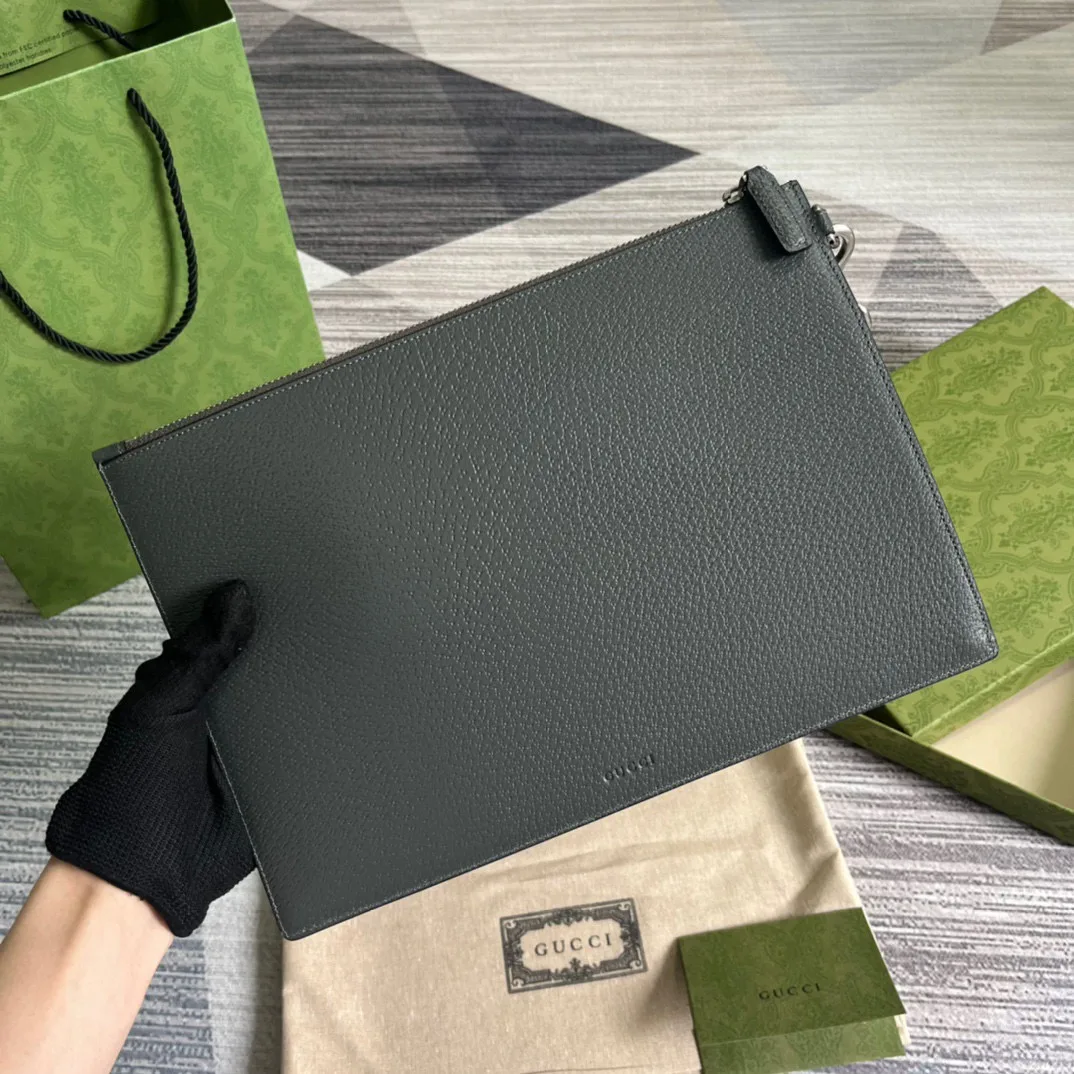 GG Marmont Pouch