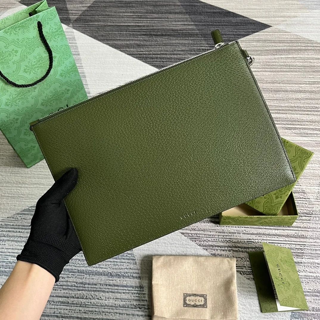 Alternative view of GG Marmont Pouch Green /