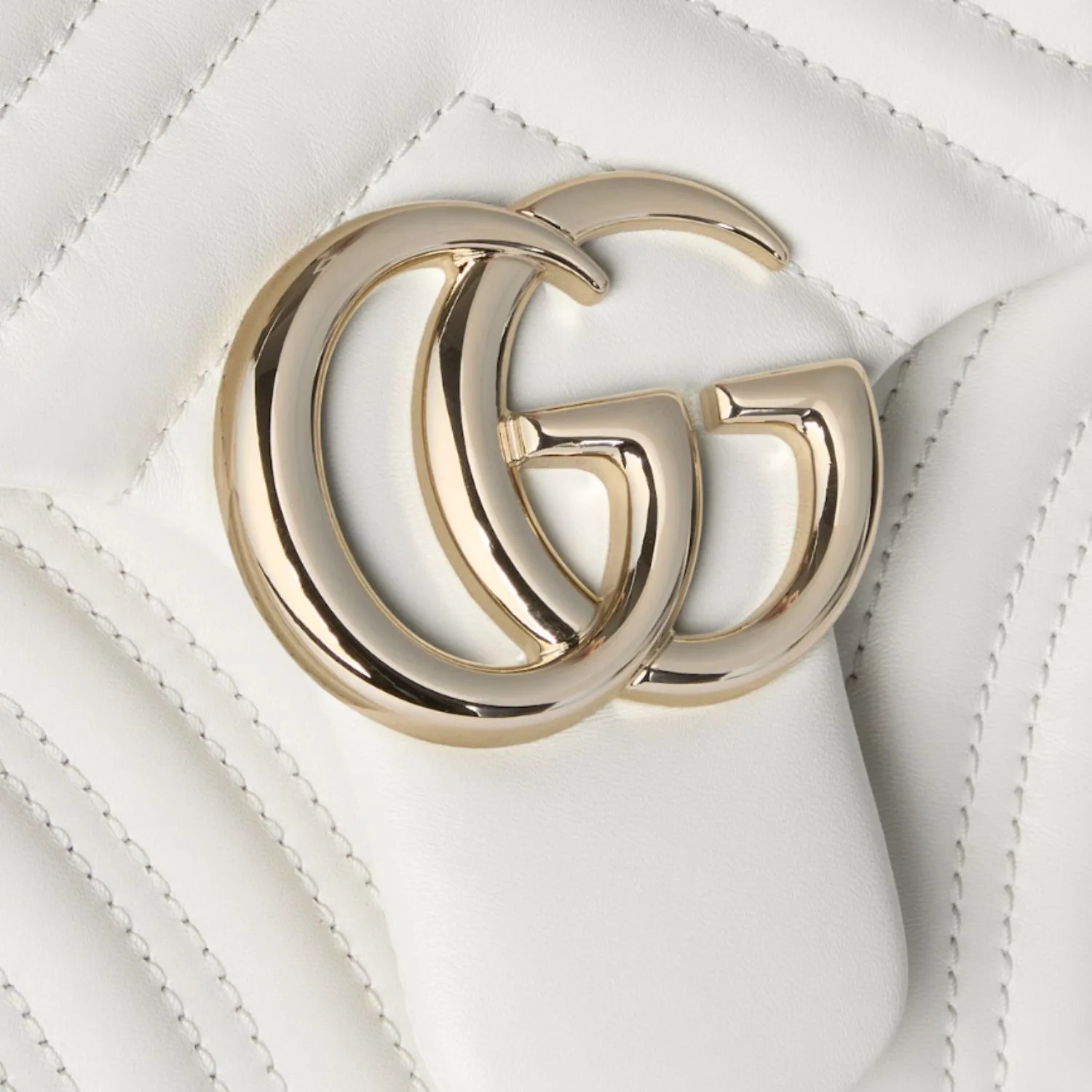 Gucci Marmont Medium Shoulder Bag / White Gold Hardware - Image 8