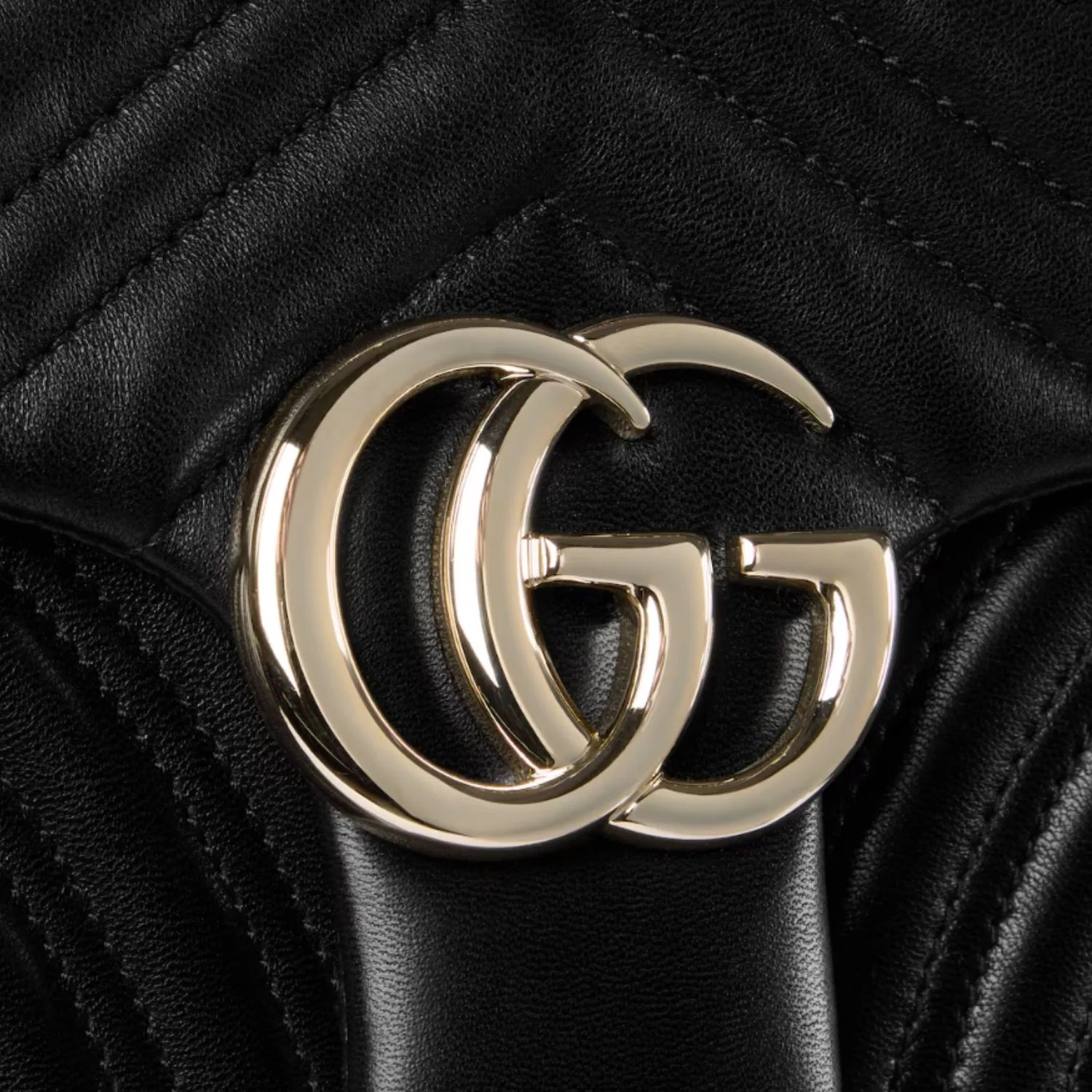 Gucci Marmont Medium Shoulder Bag / Black Gold Hardware - Image 8