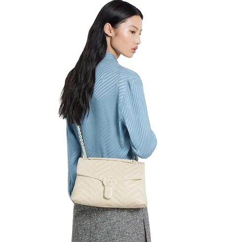 Gucci Marmont Medium Shoulder Bag / Ivory Tonal Enameled Hardware - Image 4