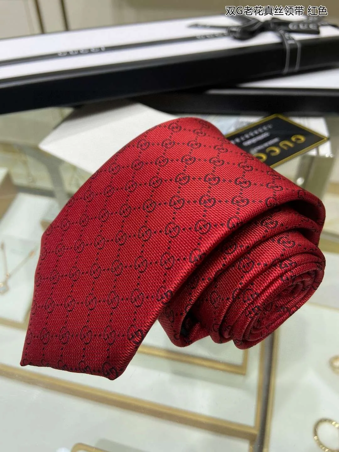 Gucci Pattern Silk Tie Red - Image 4
