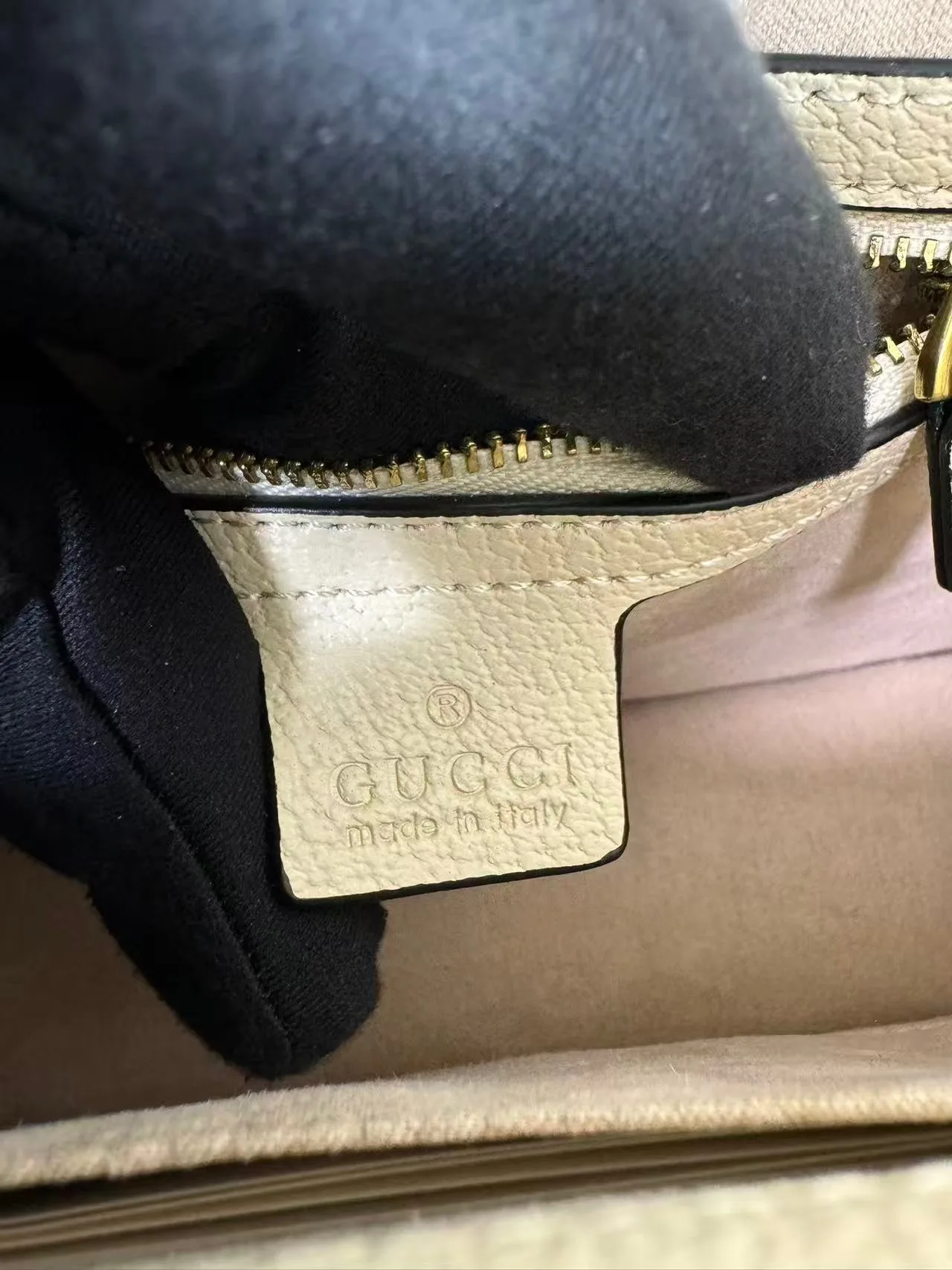Gucci Queen Margaret GG Small Top Handle Bag / Beige And Ebony GG Supreme Canvas - Image 7
