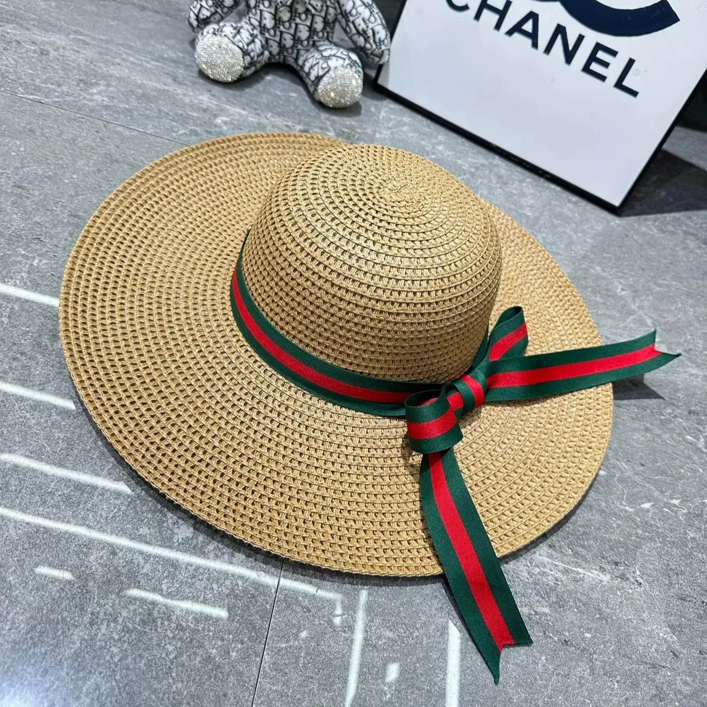 Gucci Ribbon Band Straw Fedora Hat Beige Straw - Image 5